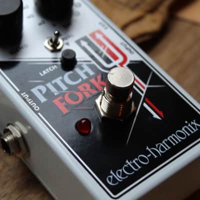 Electro-Harmonix Pitch Fork Polyphonic Pitch Shifter / Harmony Pedal image 2
