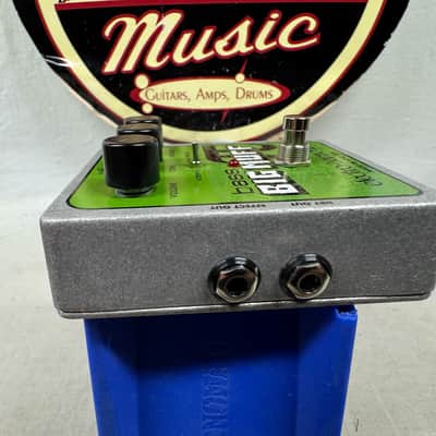 Electro-Harmonix Bass Big Muff Pi π Bass Fuzz Distortion Pedal image 6