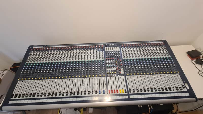 Soundcraft GB4 40-Channel Mixing Console