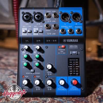 Yamaha MG06 6-channel Analog Mixer Bundle with Yamaha BMS10A