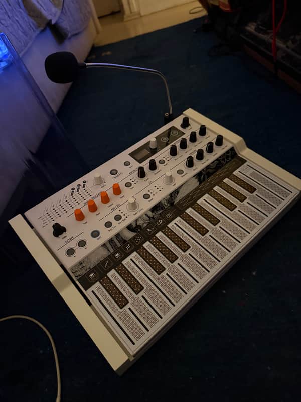 Arturia MicroFreak 25-Key Algorithmic Synthesizer 2019 - Present - Black image 1