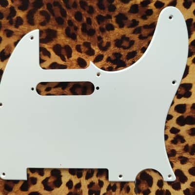 Fender Squire Telecaster pickguard- White image 2