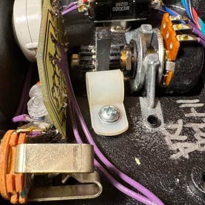 Area 51 "All-options" Wah | ONE WAH TO RULE THEM ALL image 11