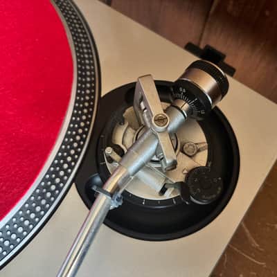Immagine Technics SL-1200MK2 silver color Analog Turntable - 4