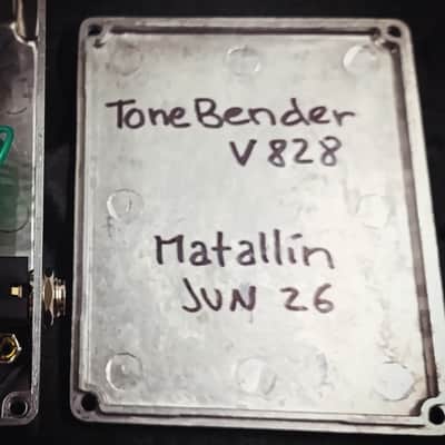 Matallín Tone Bender V828 Replica image 4