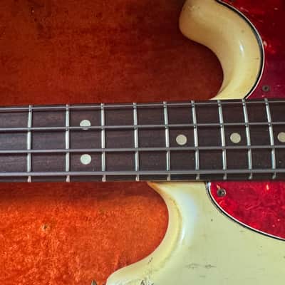 Fender Mustang Bass 1966-67 - White image 3
