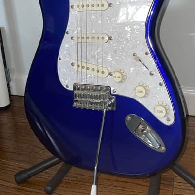 Squier Affinity Series Stratocaster 21-Fret with Rosewood Fretboard 1997 - 2000 - Baltic Blue image 6