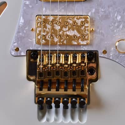 Ibanez PIA PIA3761SLW Steve Vai Signature Stallion White image 13