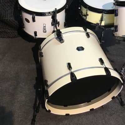 Noble and Cooley Horizon/CD Maple toms-Nesting Toms- Antique White image 8
