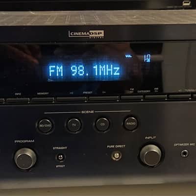 Yamaha Yamaha RX-V1065 AV Receiver 7.2 2010 - Black metal