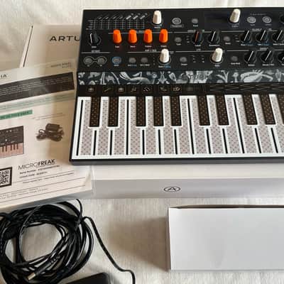 Arturia MicroFreak 25-Key Algorithmic Synthesizer 2019 - Present - Black