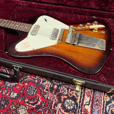 Gibson Custom Shop '65 Non-Reverse Firebird V Reissue with Maestro Vibrola 2021 - Present - Vintage Sunburst VOS image 1