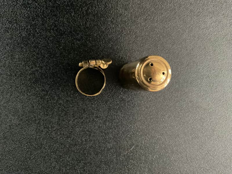 VANDOREN ALTO SAX LIGATURE Vintage VANDOREN Reversed Screw Alto Sax Ligature Undetermined Vintage - All Brass image 1
