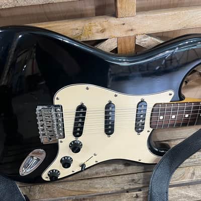 Fender Stratocaster 2000s - High-gloss black image 2