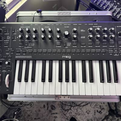 Moog Messenger — MINT image 1