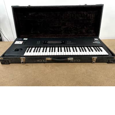 Korg M1 - Synthesizers - Good w/ Hard Case image 9