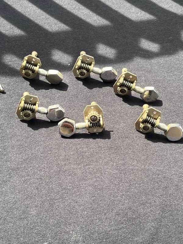 1960’s Italian Guitar Tuners Set image 1
