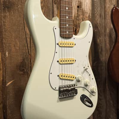Squier Wayne's World Stratocaster 1992 - Arctic White image 11