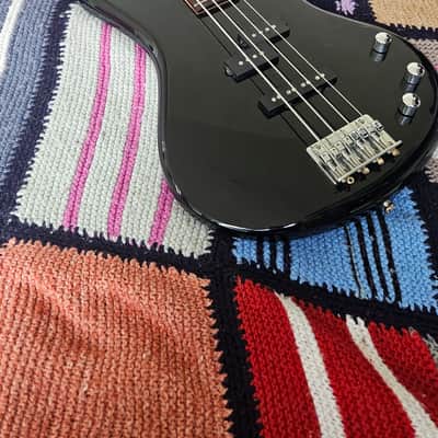 Ibanez GSR200 Gio Soundgear with Active EQ
