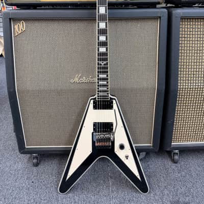Epiphone Richie Faulkner Signature Flying V Custom 2017 - 2019 - Ebony image 2