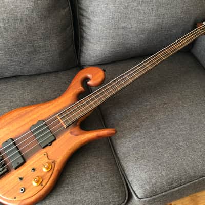 Carl Thompson Bass image 16
