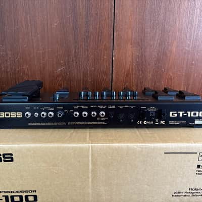 Boss GT-100 Multi Effects and Amp Modelling Guitar Pedal w/ box image 7