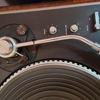JVC QL F4 turntable in very good condition serviced - 190's image 2