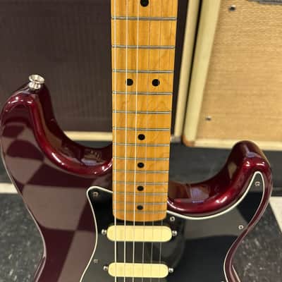 Fender MIM Standard Stratocaster with Maple Fretboard 2001 Midnight Wine image 6