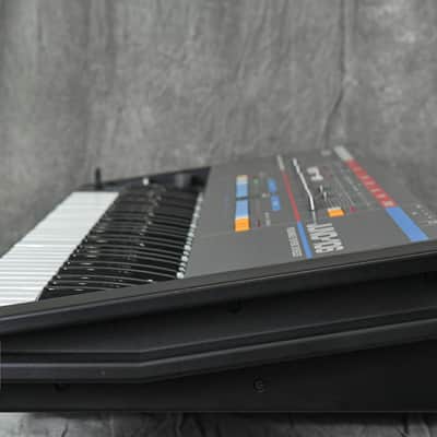 Roland JUNO-106 Programmable Polyphonic Synthesizer in Excellent condition image 13