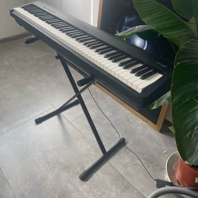 Roland FP-30 88-Key Digital Portable Piano 2015 - 2021 - Black image 2