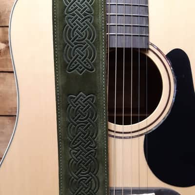 Levy's Celtic knot 2.5" suede strap green MS26CK image 1