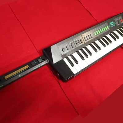 Yamaha KX5 BLACK Keytar MIDI Controller shoulder keyboard TESTED #24 image 3