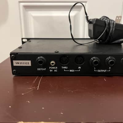 Alesis Midiverb II Vintage Multi-FX Processor w/ Power Adapter (FULLY TESTED) image 5