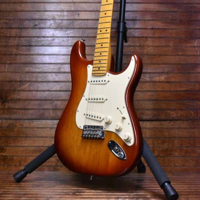 Fender American Professional II Stratocaster®, Maple Fingerboard, Sienna Sunburst image 2