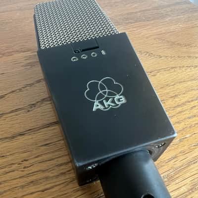 AKG C414 B ULS Large Diaphragm Multipattern Condenser Microphone 1990s - Black image 8