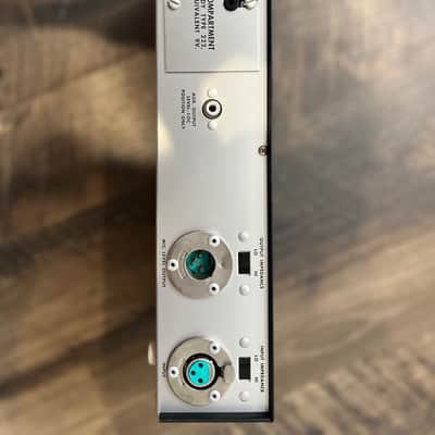 Shure M62V Level Loc Audio Level Controller Limiter 1969 - 1977 - Silver image 5