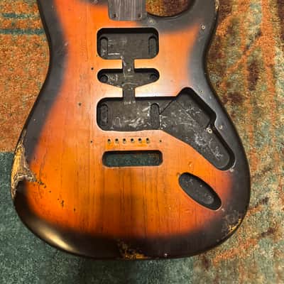 Vtt Relics Strat Body - 3-Tone Sunburst image 1