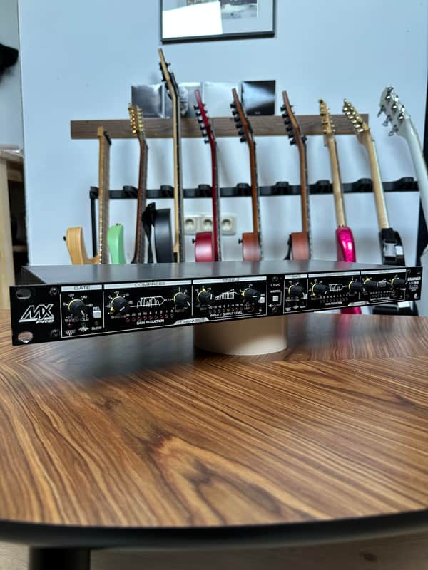 Drawmer MX30 Pro Dual Gated Compressor Limiter image 1