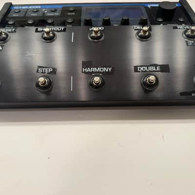 TC Helicon Voice Live 2 Vocal Voicelive Multi Effects Processor Pedal + PSU image 4