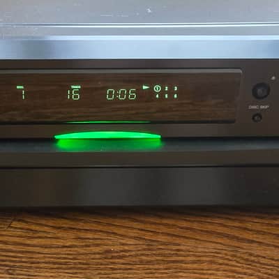 Onkyo DX-C390 6 CD Carousel Changer January 2024 - Black image 11