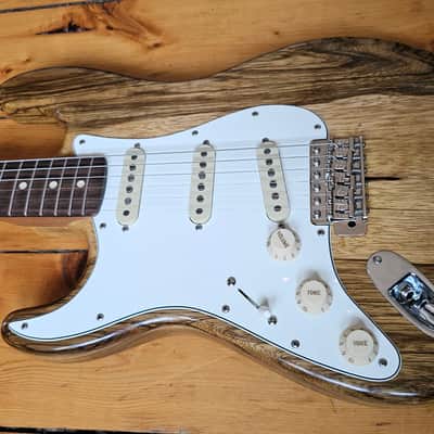 Warmoth Premium stratocaster left handed with Radioshop ID63GT pickups image 7