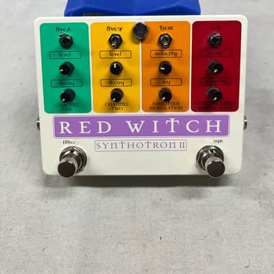 Red Witch Synthotron II 2 Synthesizer Pedal with Box image 2