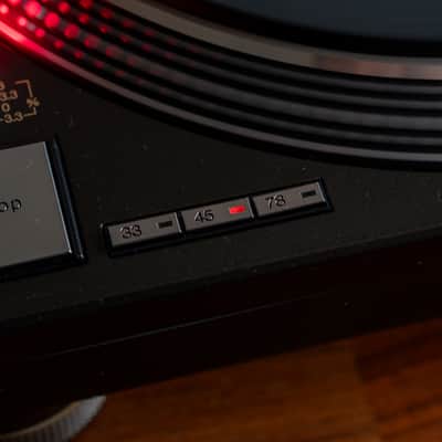 Technics SL-1200MK4 Black Direct Drive Turntable in Excellent condition image 11