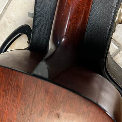 1933 CF Martin 0-18 Parlor Guitar Sunburst w case image 9