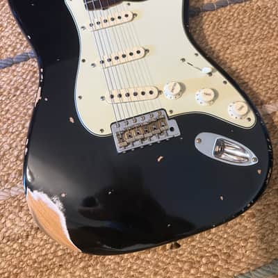 Fender Custom Shop Limited Edition '63 Stratocaster 2023 - Heavy Relic Black image 3