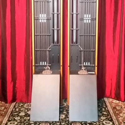 Eminent Technology LFT 8 VIII Hybrid Linear Field Transducer Loudspeaker With Manual Screens/Stands image 3