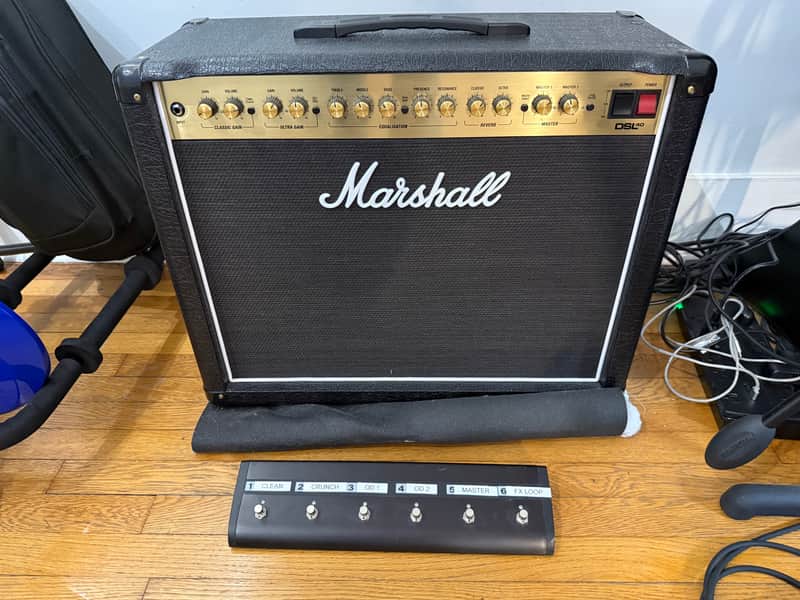 Marshall DSL40CR 40-watt 1 x 12-inch Combo Amplifier and Marshall PEDL-91016 6-Way Footswitch Pedal image 1