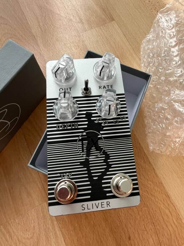 Anasounds Optical Tremolo 2020 - Present - Silver / Black image 1