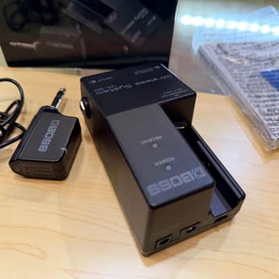 Boss WL-50 Pedalboard Wireless System Receiver + Transmitter for Guitar & Bass image 2