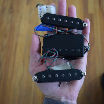 Dimarzio pickup set HSS ,   Dimarzio transition bridge ,  Dimarzio Injector middle and neck image 7